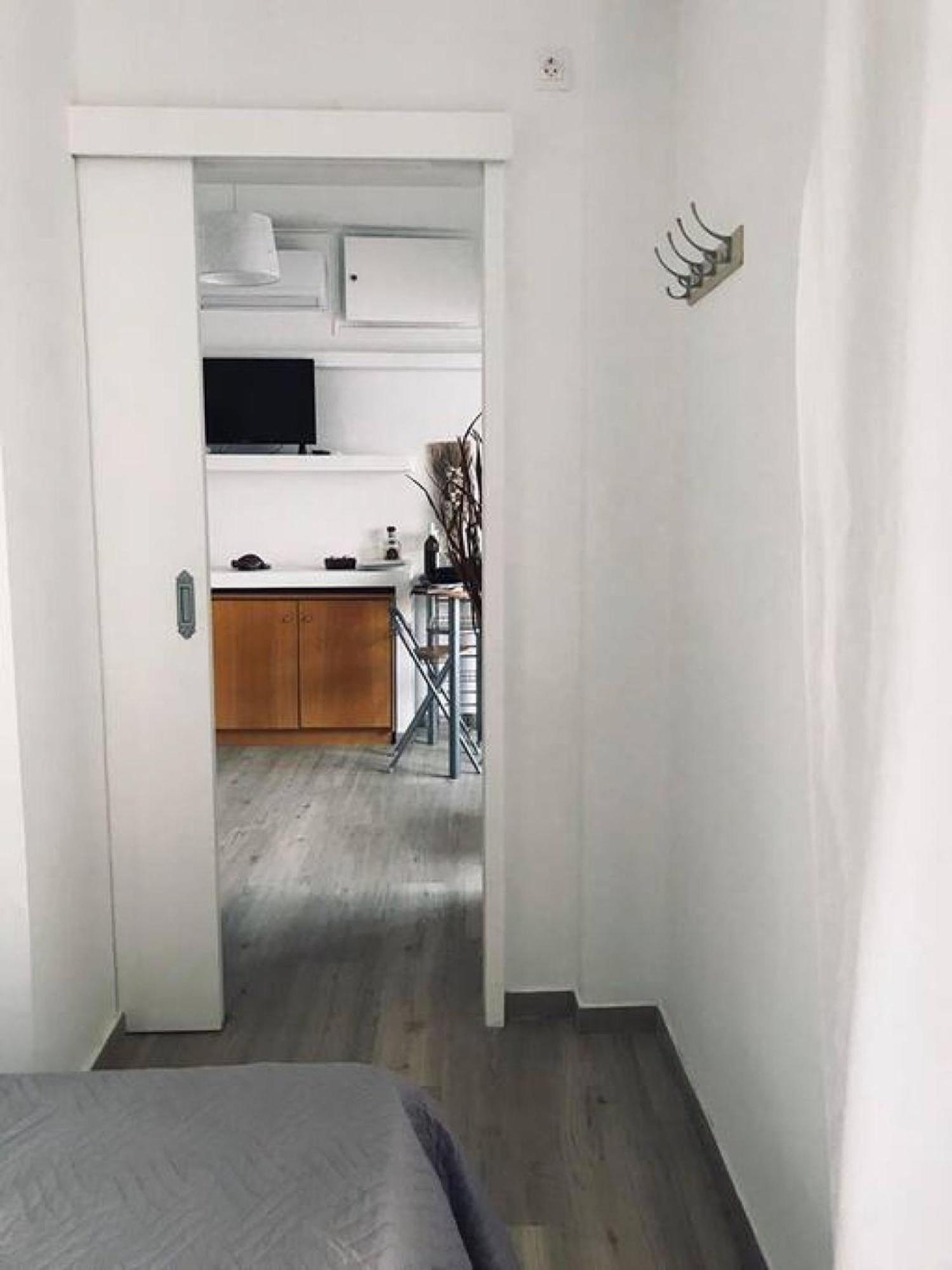 Urban Apartment Heraklion Bagian luar foto