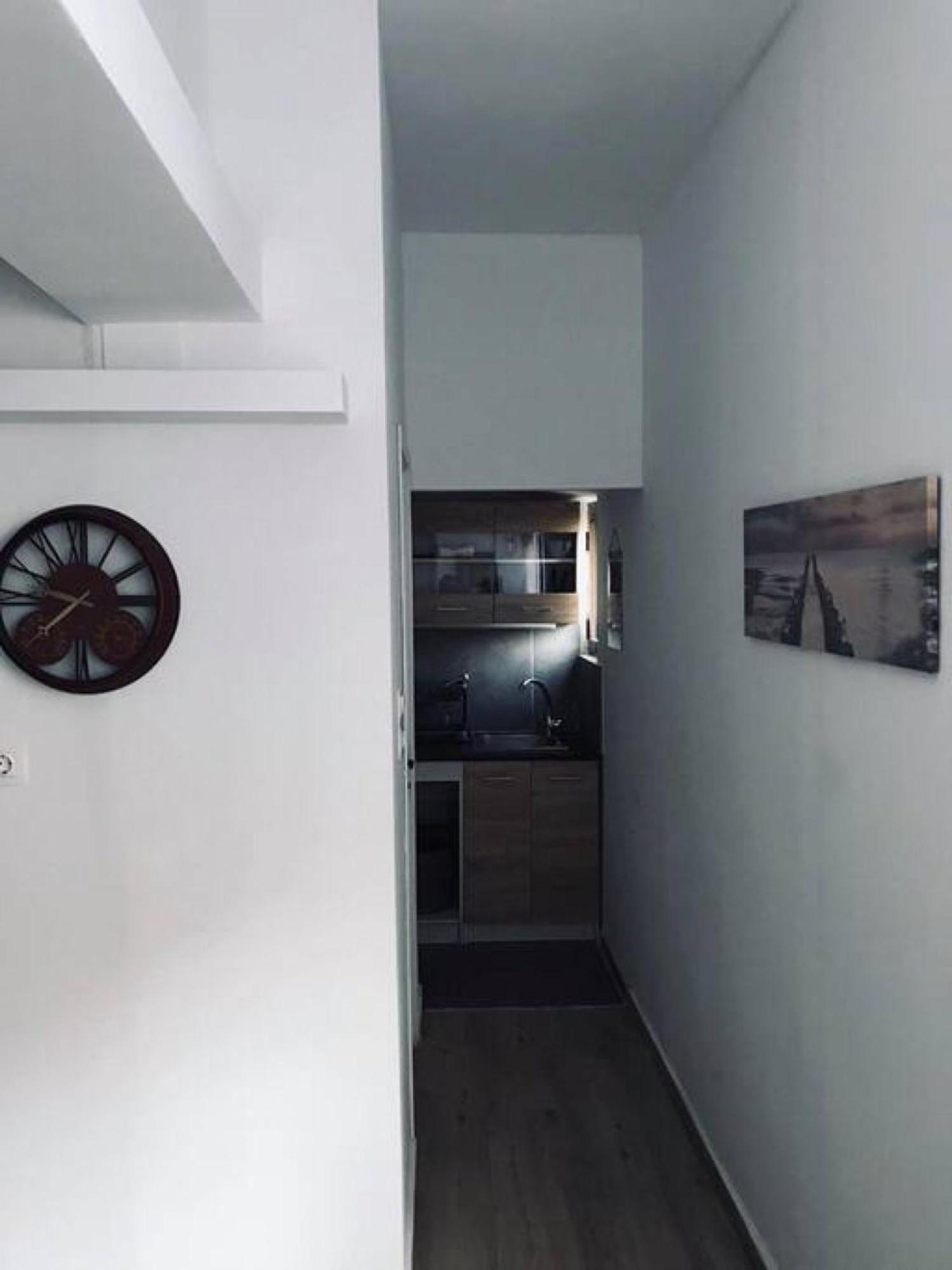 Urban Apartment Heraklion Bagian luar foto